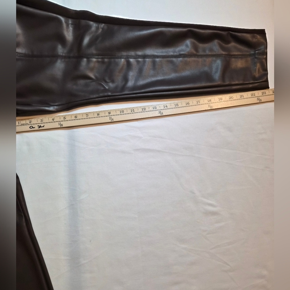 Talbots Brown Faux Leather Portland Pants Ankle Skinny Leg Size 14P - Picture 9 of 10